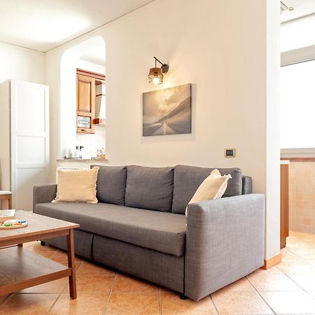 Cozy Retreat In Coastal Livorno Apartment Luaran gambar