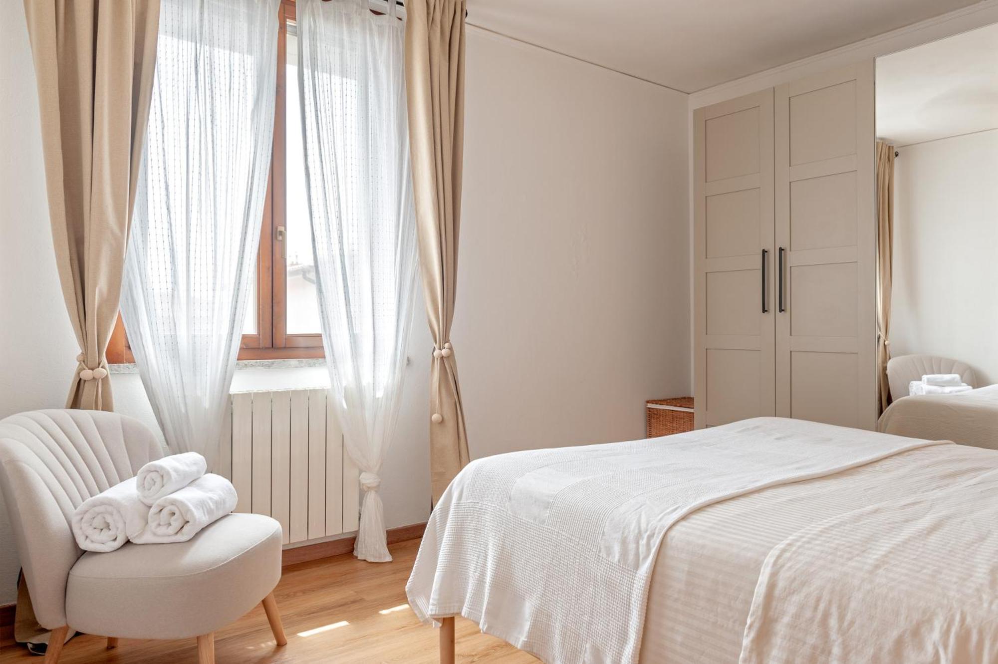 Cozy Retreat In Coastal Livorno Apartment Luaran gambar